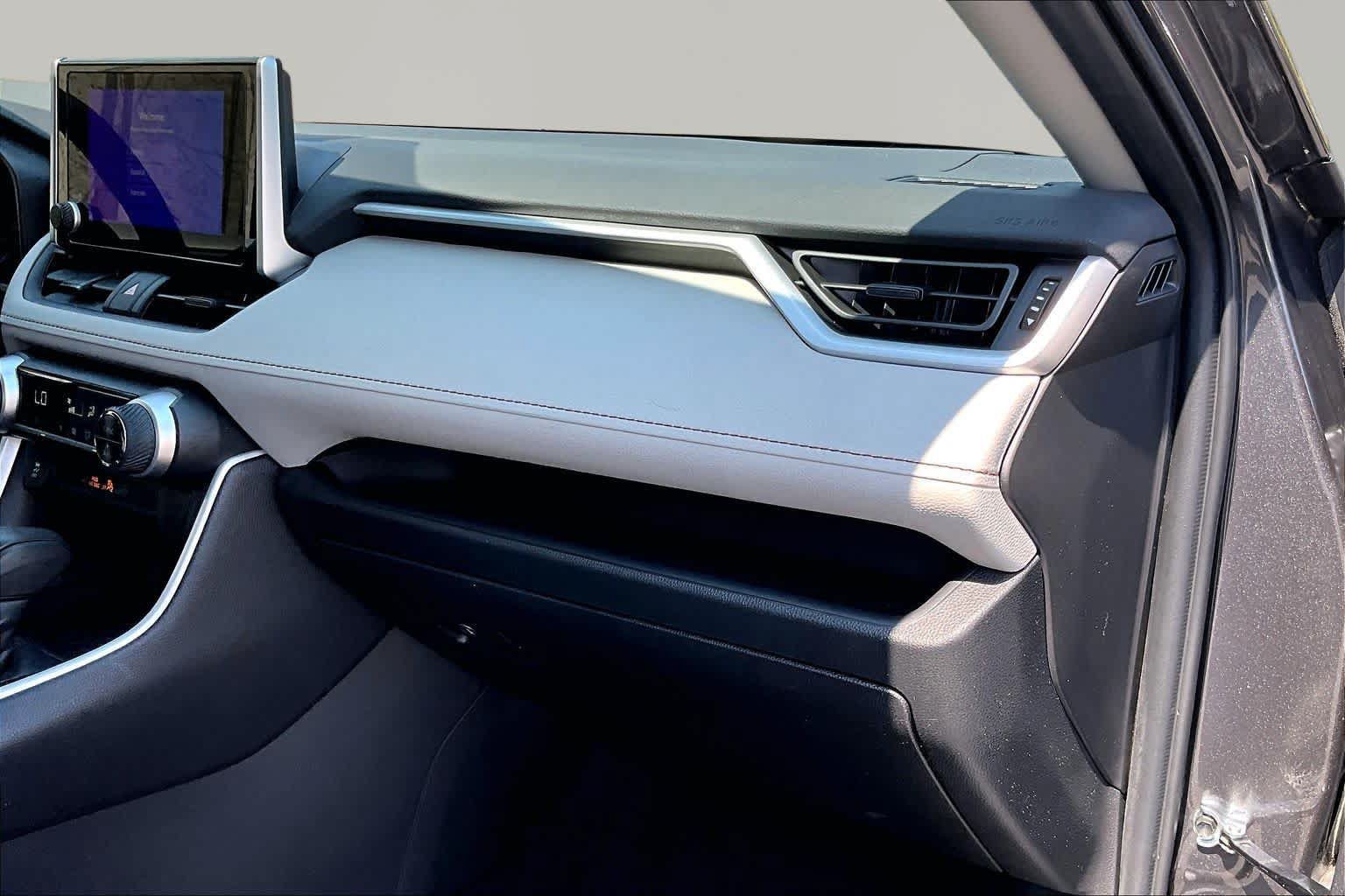 Certified 2024 Toyota RAV4 XLE AWD/4WD image 19