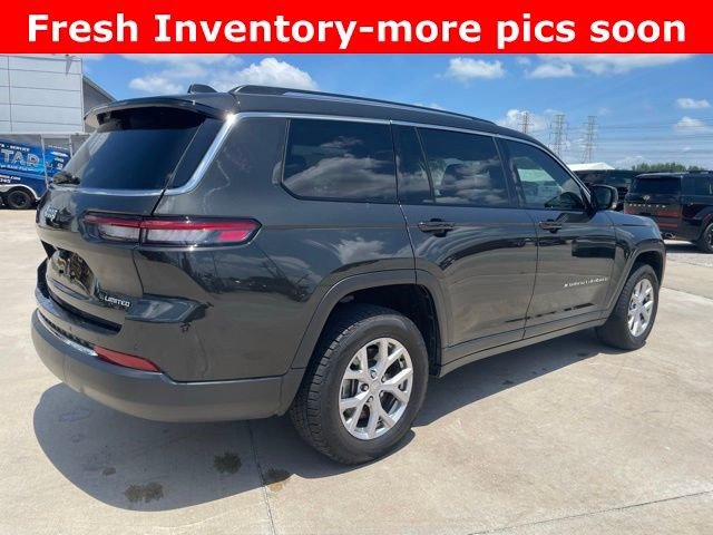 Used 2022 Jeep Grand Cherokee L Limited w/ Luxury Tech Group II RWD image 3