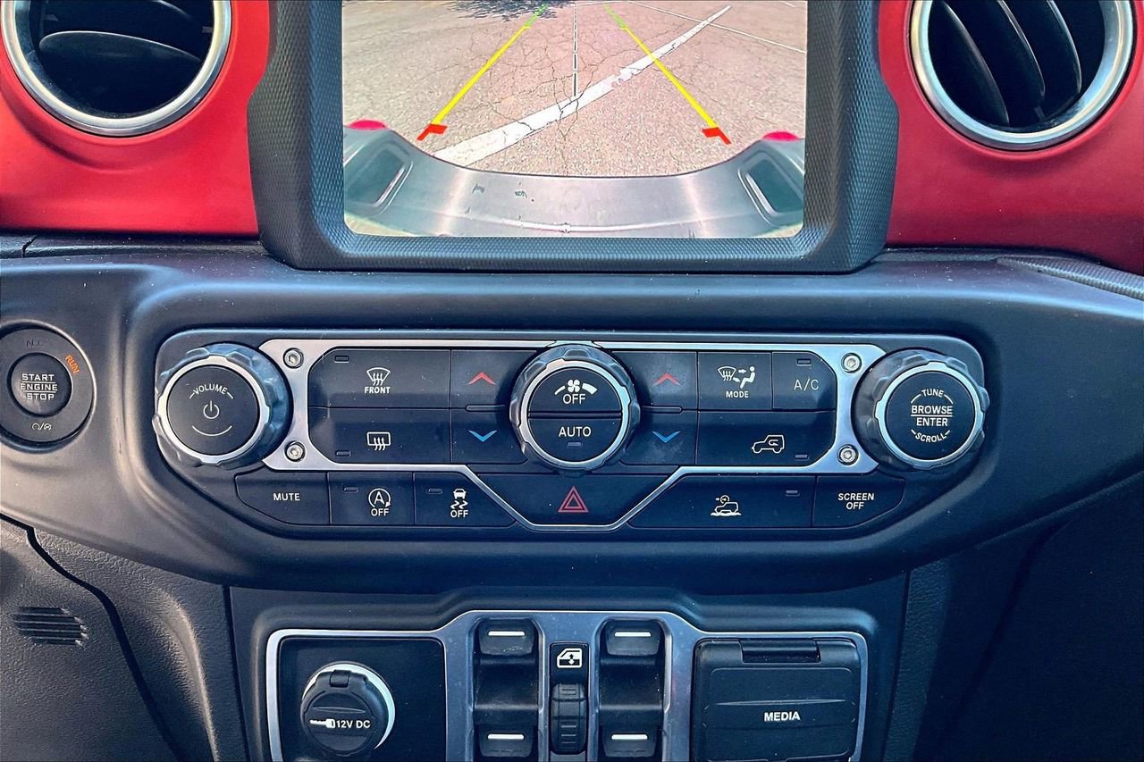 Used 2020 Jeep Gladiator Rubicon AWD/4WD image 18