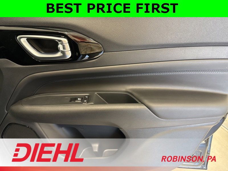 New 2026 Jeep Compass Limited image 15