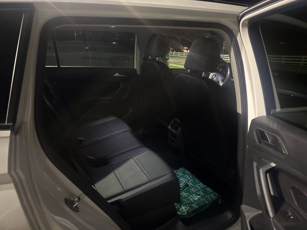 Used 2019 Volkswagen Tiguan SE image 22