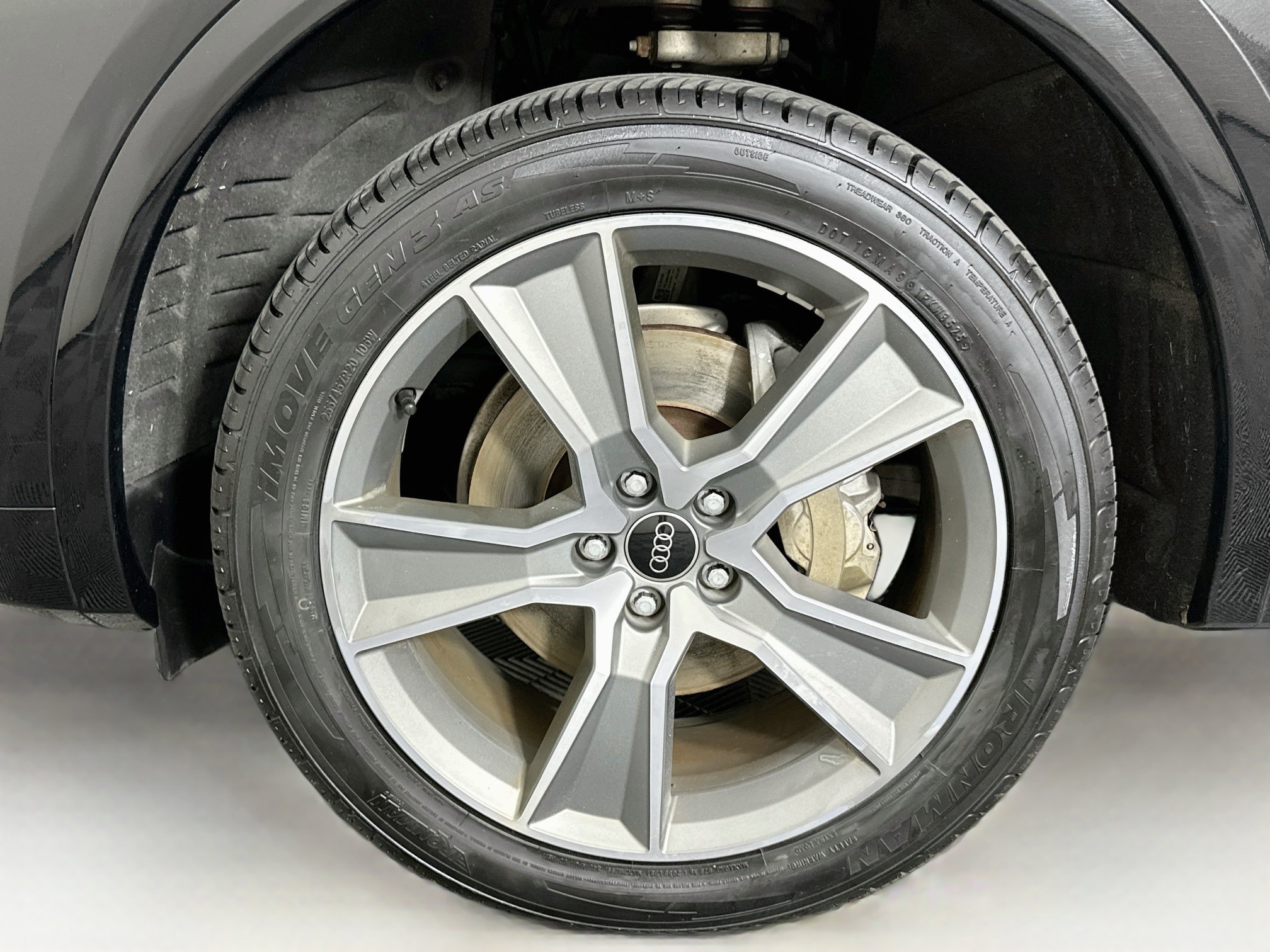 Used 2025 Audi Q5 2.0T Premium AWD/4WD image 11
