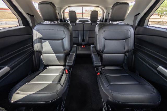 Certified 2023 Ford Explorer XLT w/ Equipment Group 202A RWD image 18