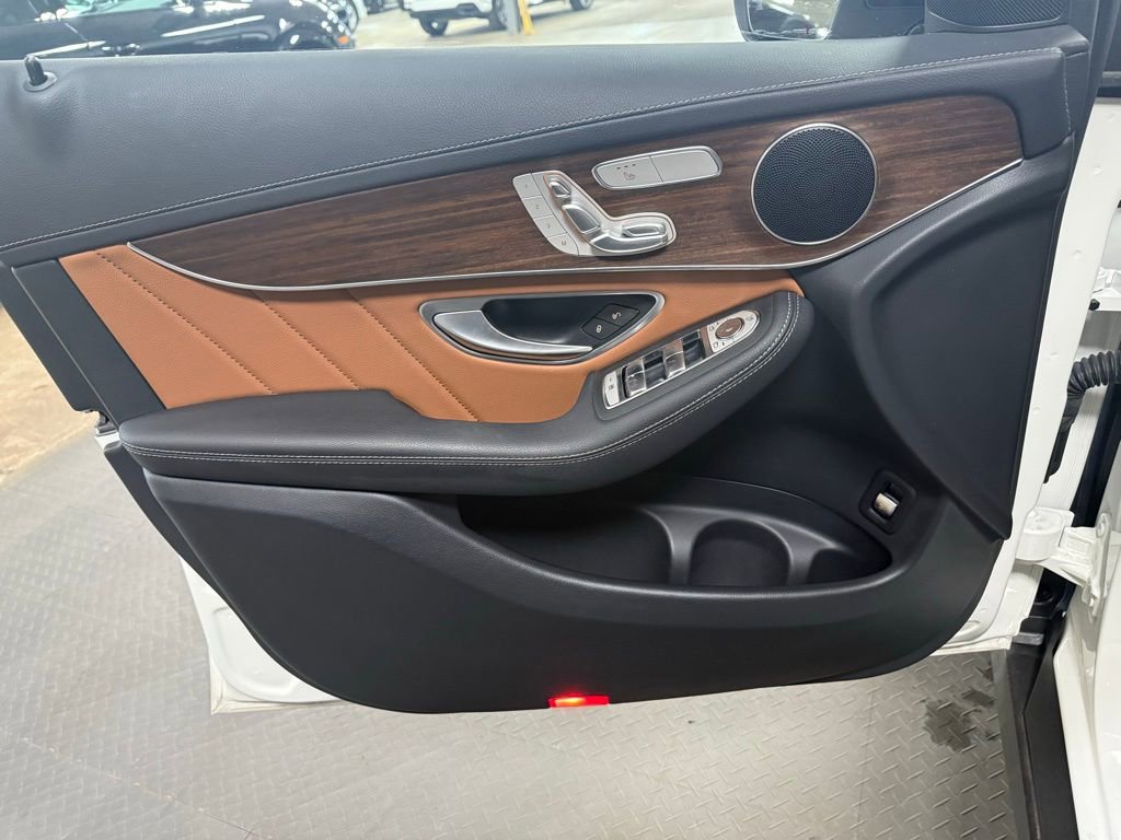 Used 2022 Mercedes-Benz GLC 43 AMG 4MATIC image 8
