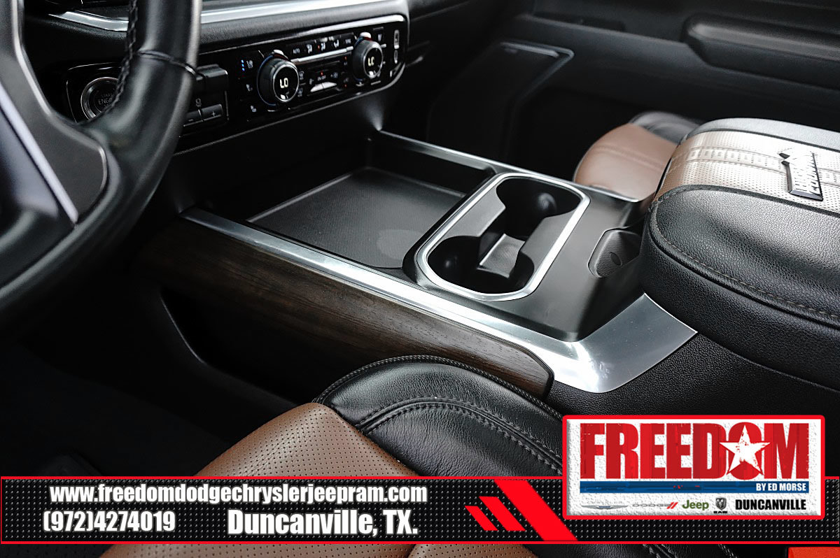 Used 2025 Chevrolet Silverado 2500 High Country w/ High Country Premium Package AWD/4WD image 33