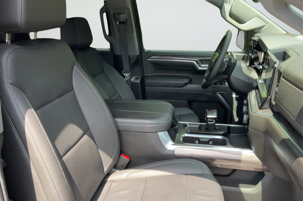 Certified 2024 Chevrolet Silverado 1500 LTZ w/ LTZ Premium Package AWD/4WD image 27