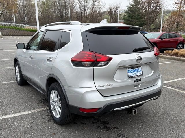 Used 2018 Nissan Rogue SV image 5