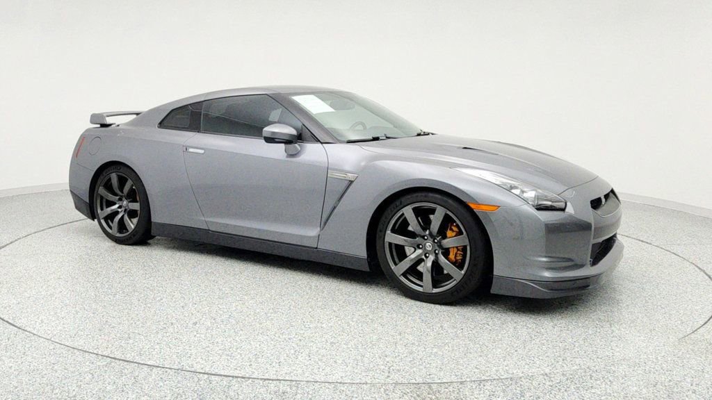 Used 2010 Nissan GT-R Premium image 3