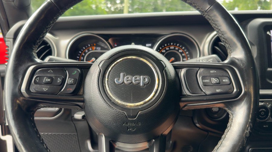 Used 2021 Jeep Gladiator Sport AWD/4WD image 17