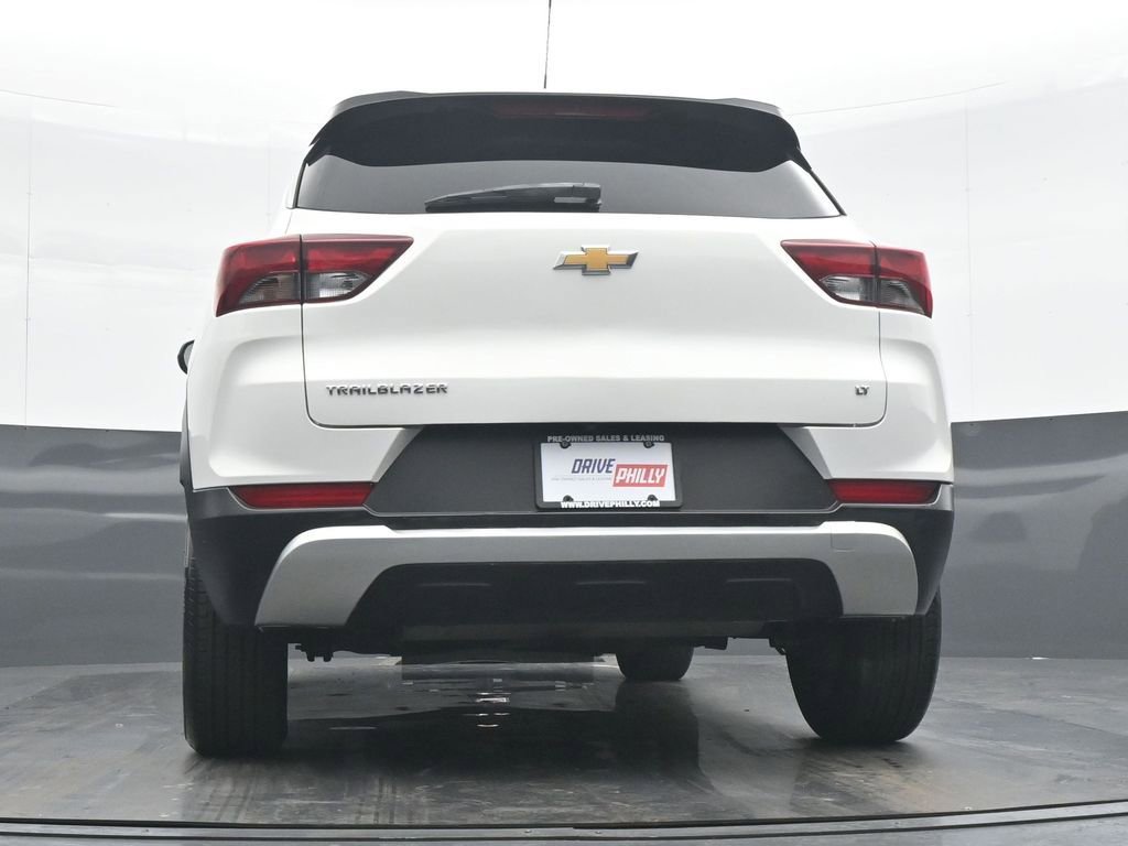 Used 2023 Chevrolet TrailBlazer LT FWD image 29