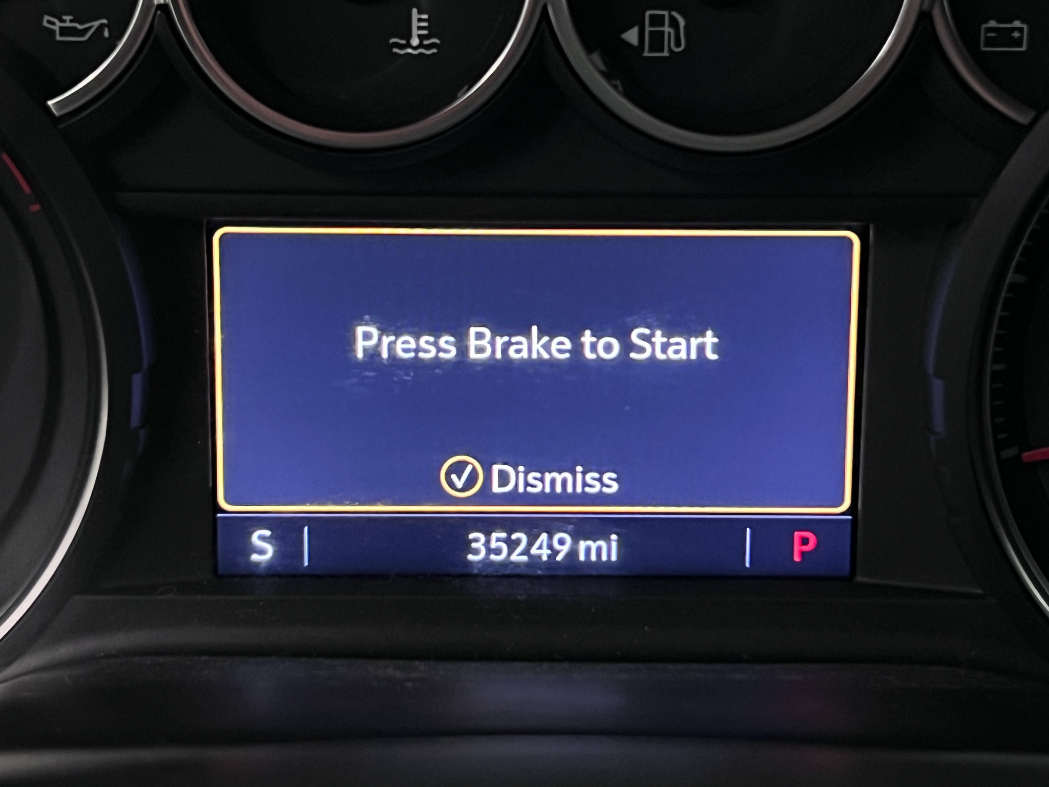 Used 2021 Chevrolet Silverado 1500 LT AWD/4WD image 16