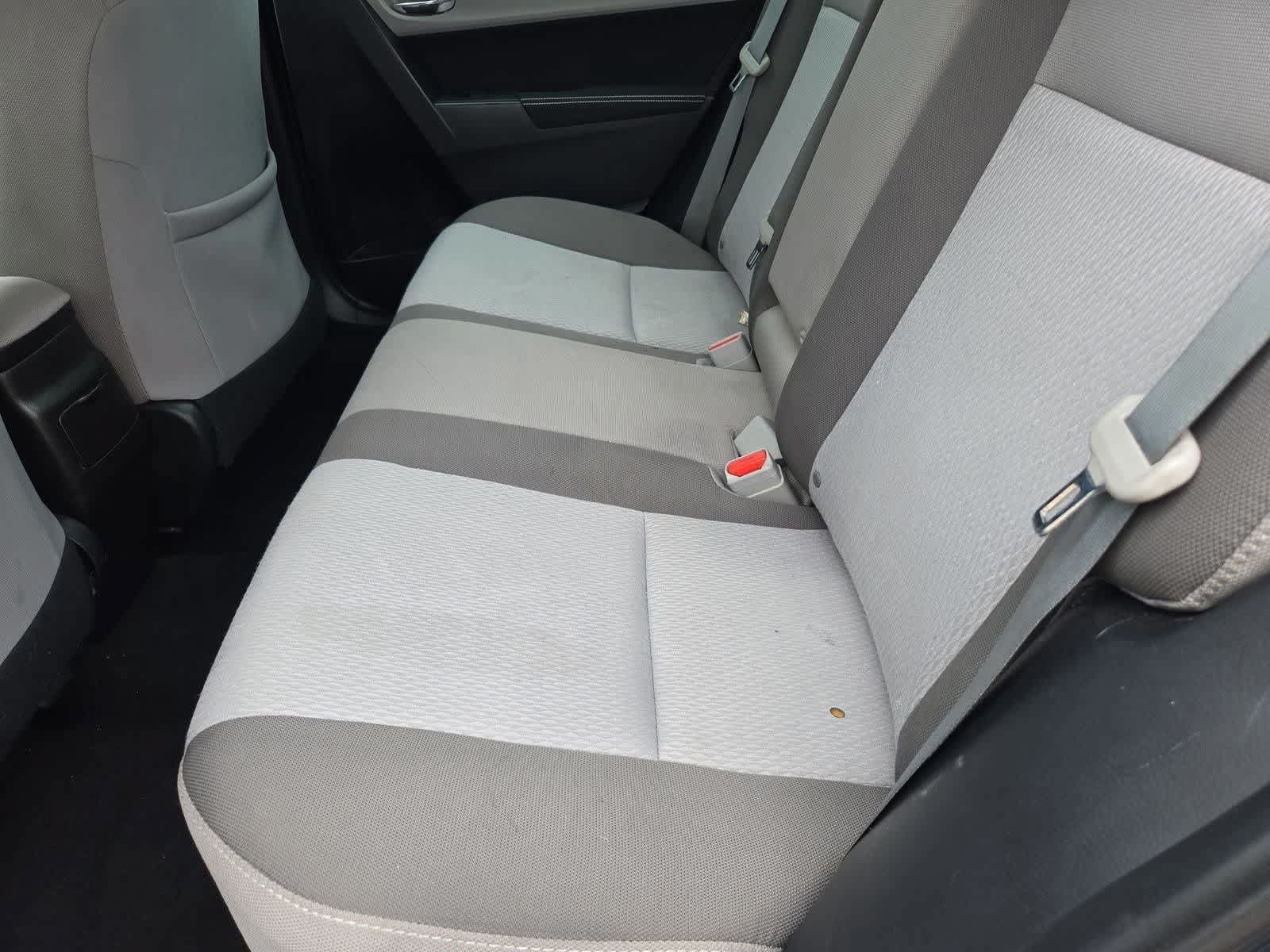 Used 2017 Toyota Corolla LE FWD image 18