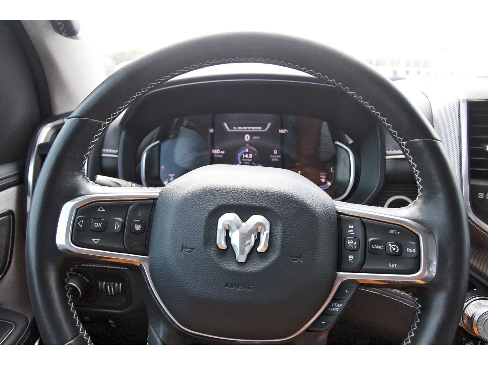 Used 2024 RAM 1500 Limited AWD/4WD image 17