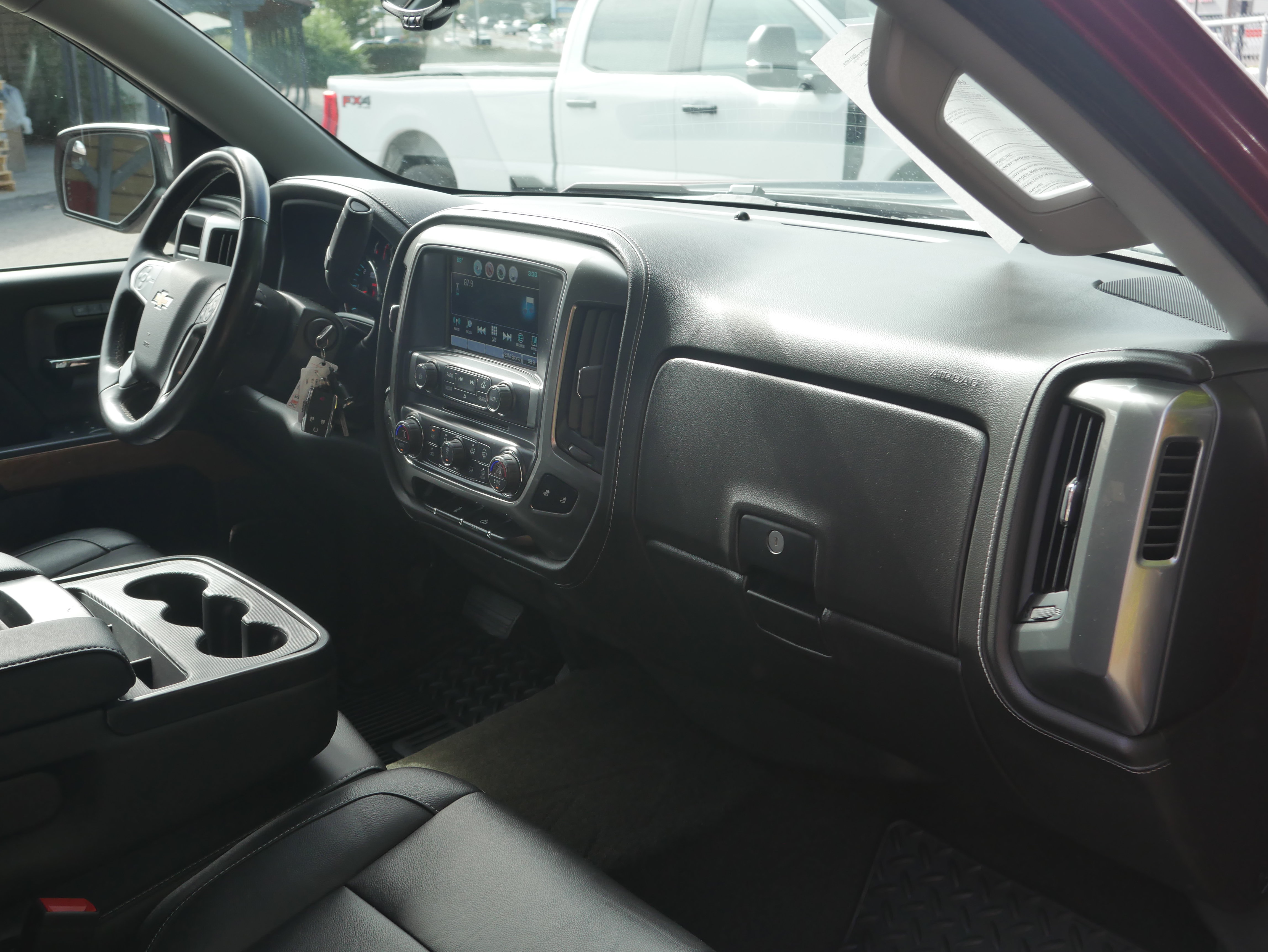 Used 2018 Chevrolet Silverado 1500 LTZ AWD/4WD image 18
