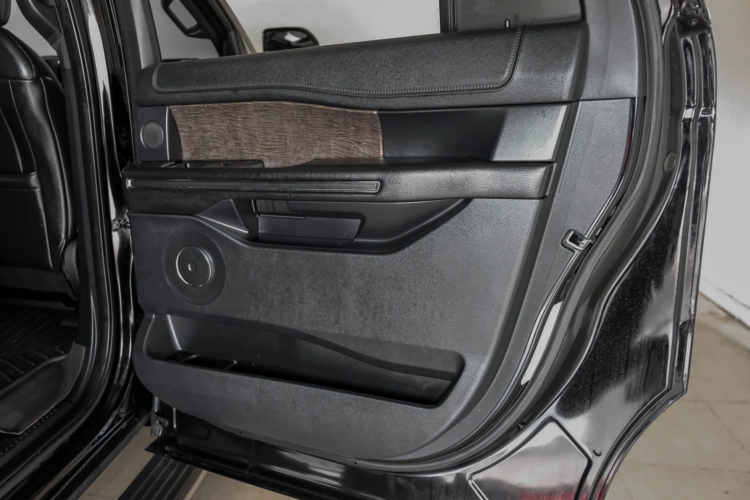 Used 2018 Ford Expedition Max Limited w/ Equipment Group 302A image 45