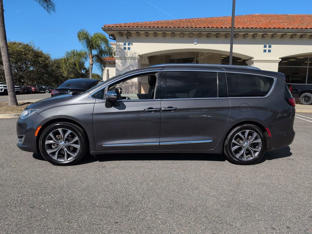 Certified 2018 Chrysler Pacifica Limited w/ Tire & Wheel Group image 8