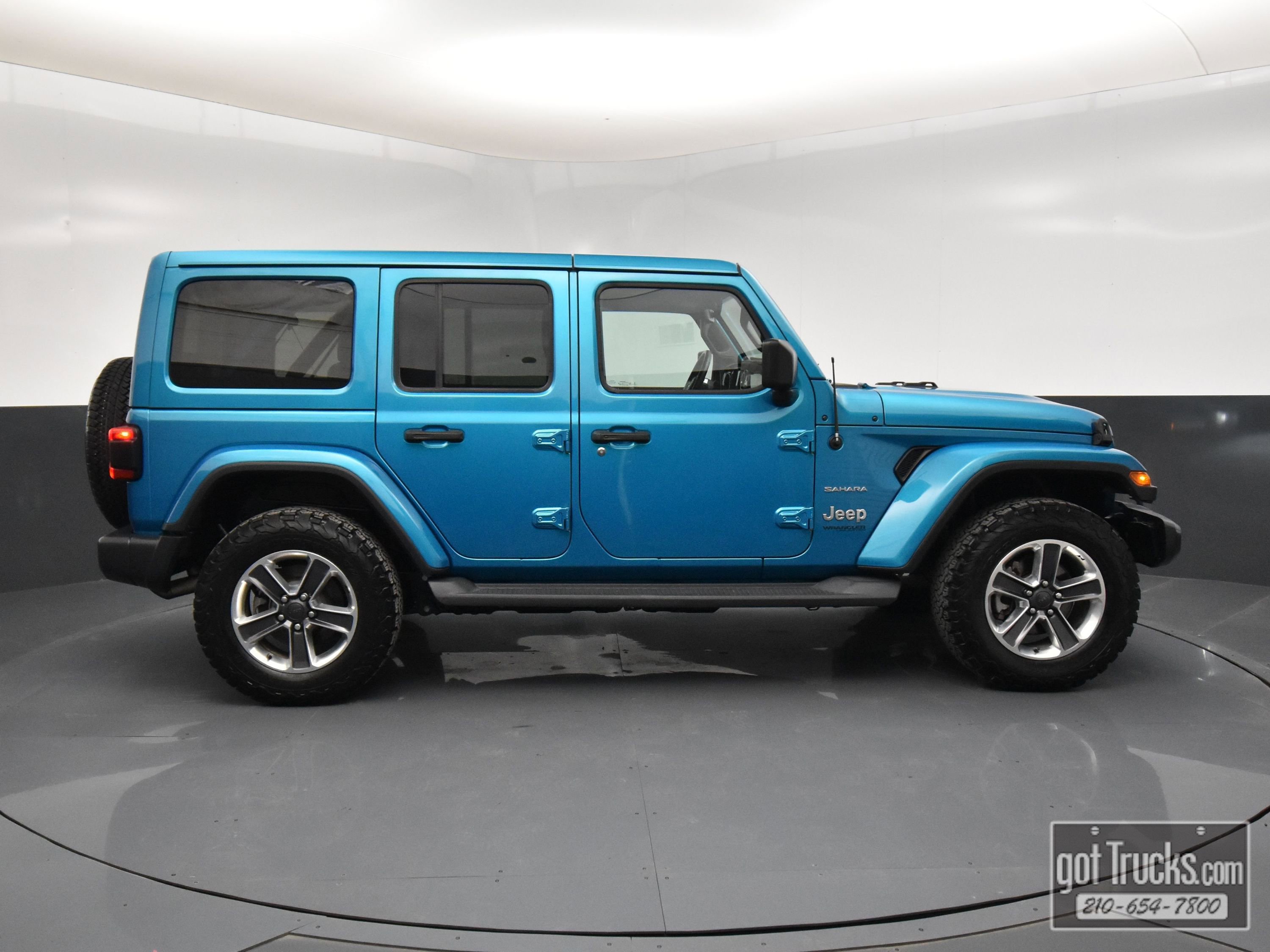 Used 2020 Jeep Wrangler Unlimited Sahara image 49