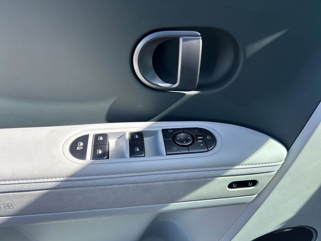 New 2026 Hyundai Ioniq 5 Limited image 14