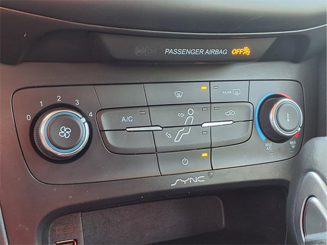 Used 2015 Ford Focus SE image 9