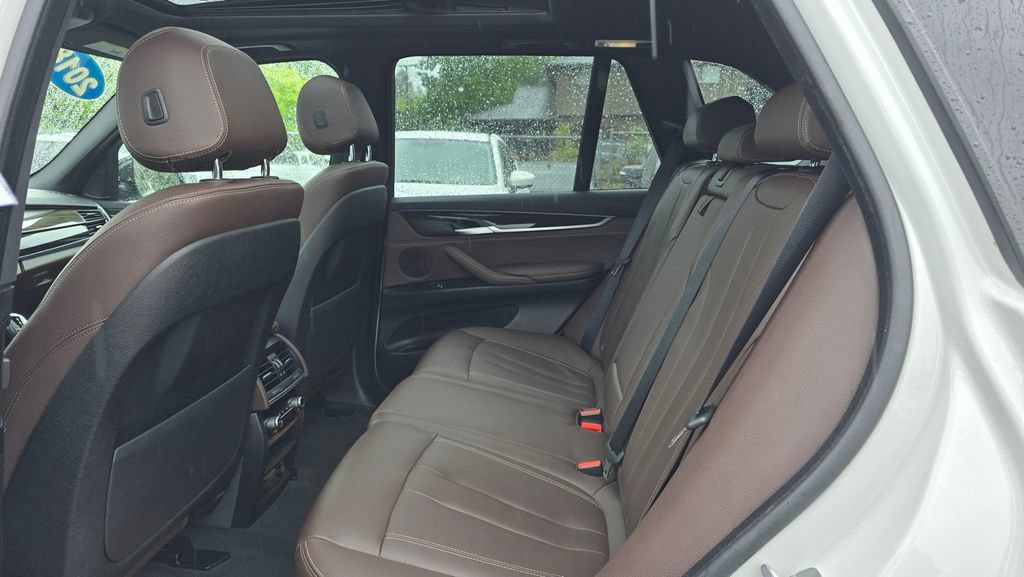 Used 2018 BMW X5 xDrive40e AWD/4WD image 16