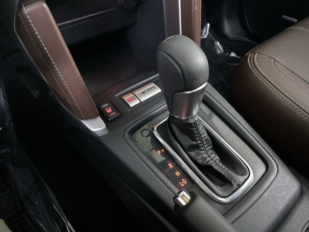 Used 2018 Subaru Forester 2.5i Touring AWD/4WD image 18