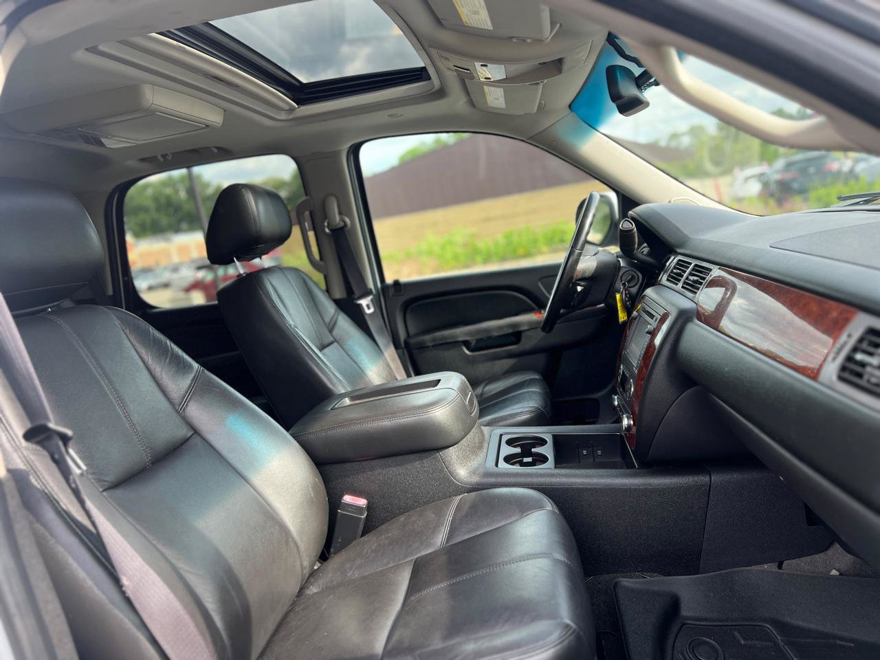 Used 2012 Chevrolet Tahoe LT AWD/4WD image 40
