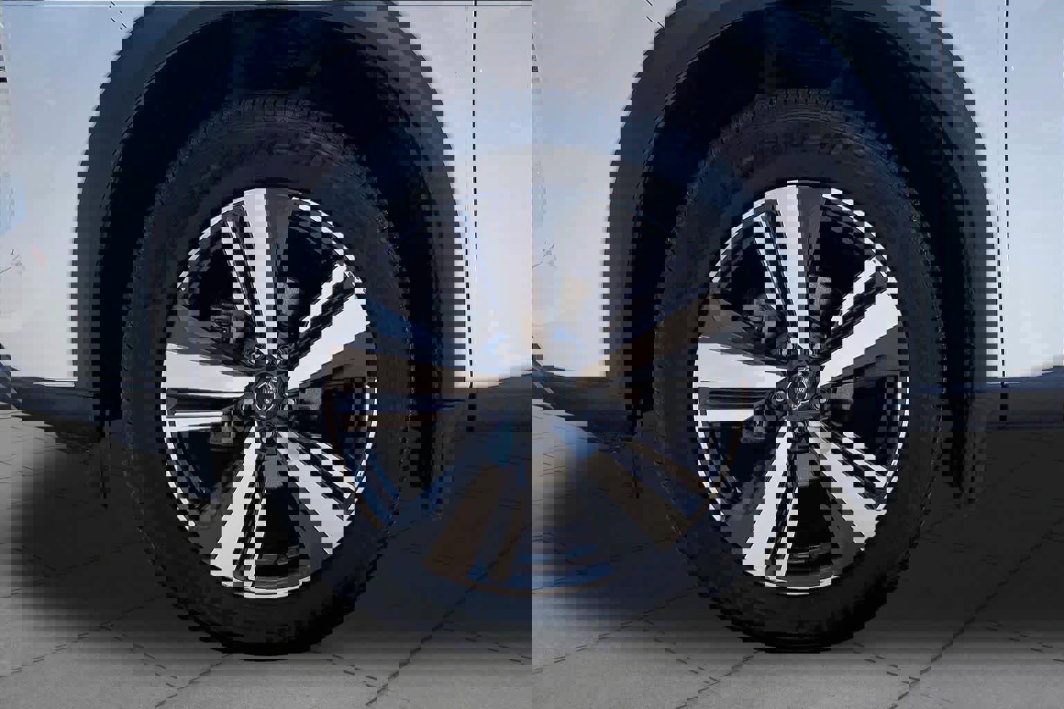 Used 2023 Nissan Rogue SL FWD image 11