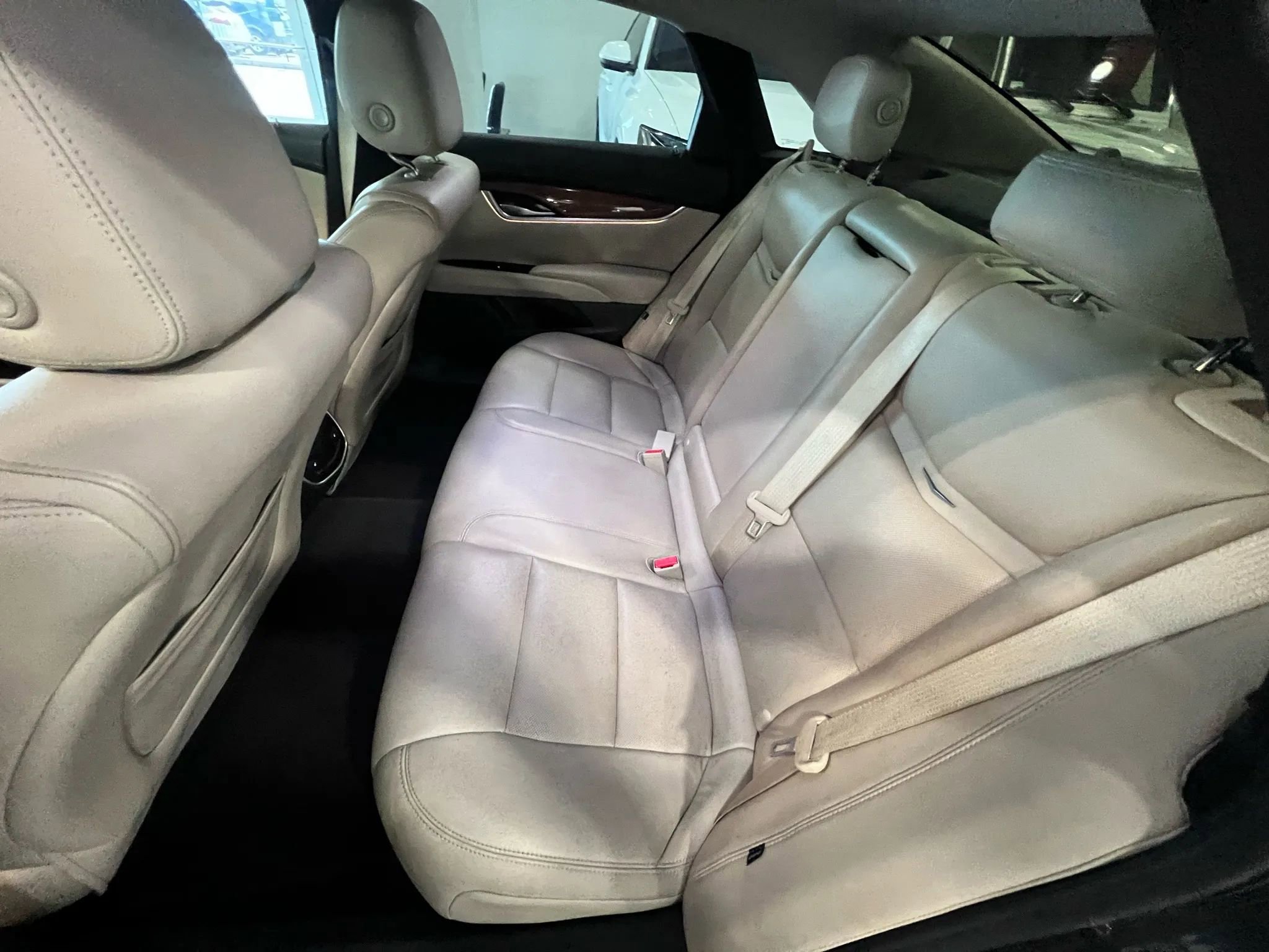 Used 2019 Cadillac XTS Luxury image 11