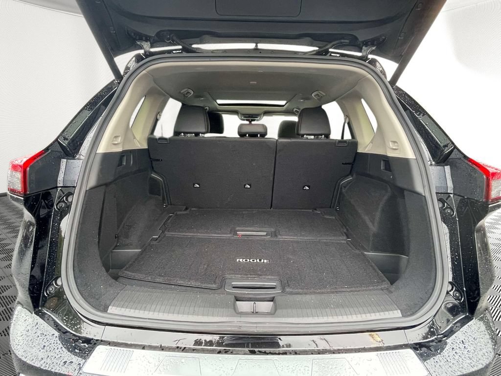 Used 2026 Nissan Rogue Platinum w/ Platinum Premium Package AWD/4WD image 9