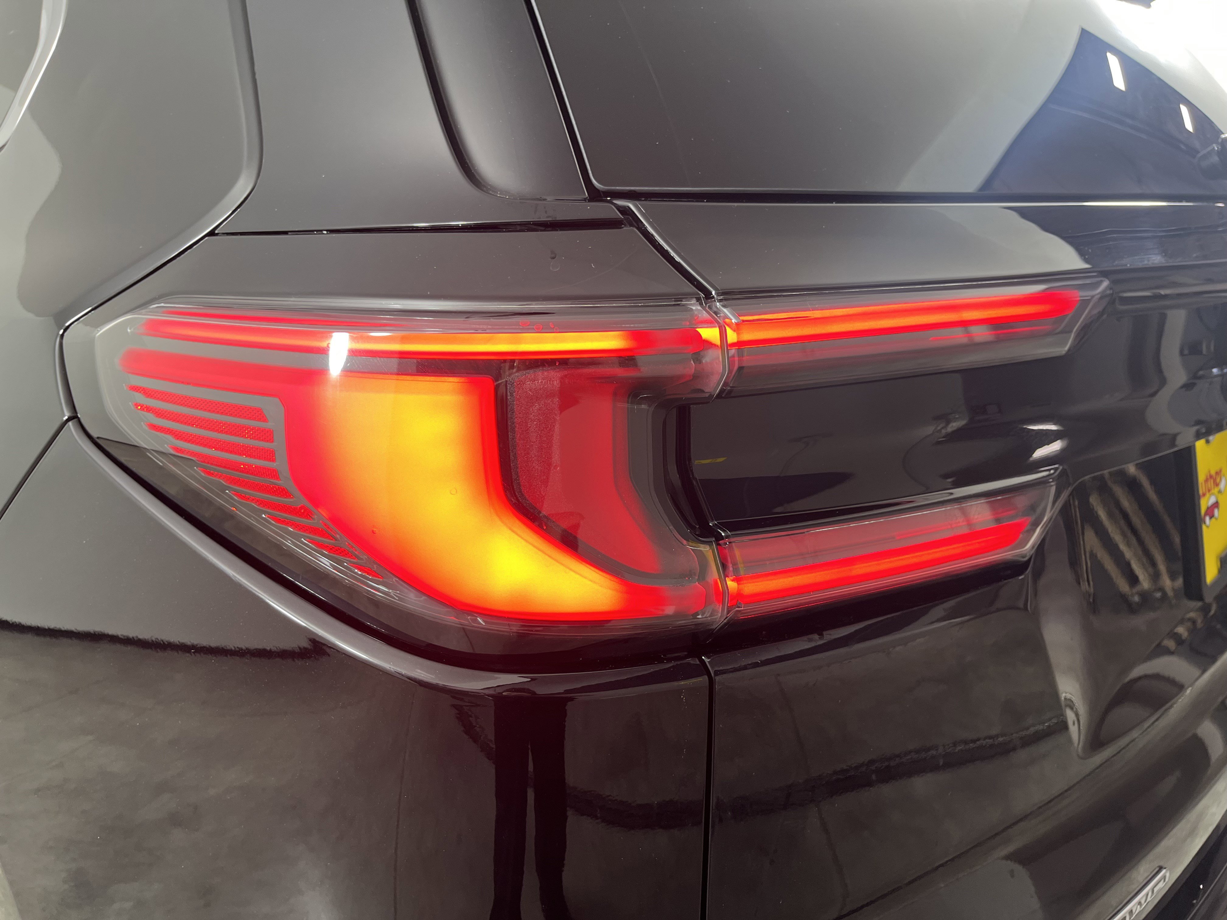 Used 2024 GMC Acadia Denali w/ Super Cruise Package image 27