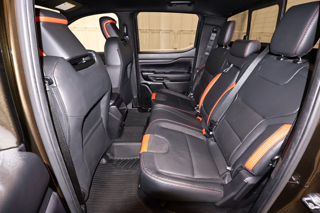 Certified 2024 Ford Ranger Raptor AWD/4WD image 17
