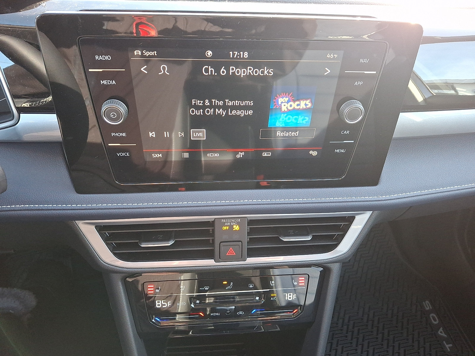New 2026 Volkswagen Taos SEL AWD/4WD image 9