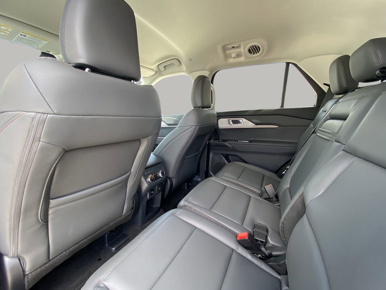 New 2026 Ford Explorer Active image 16