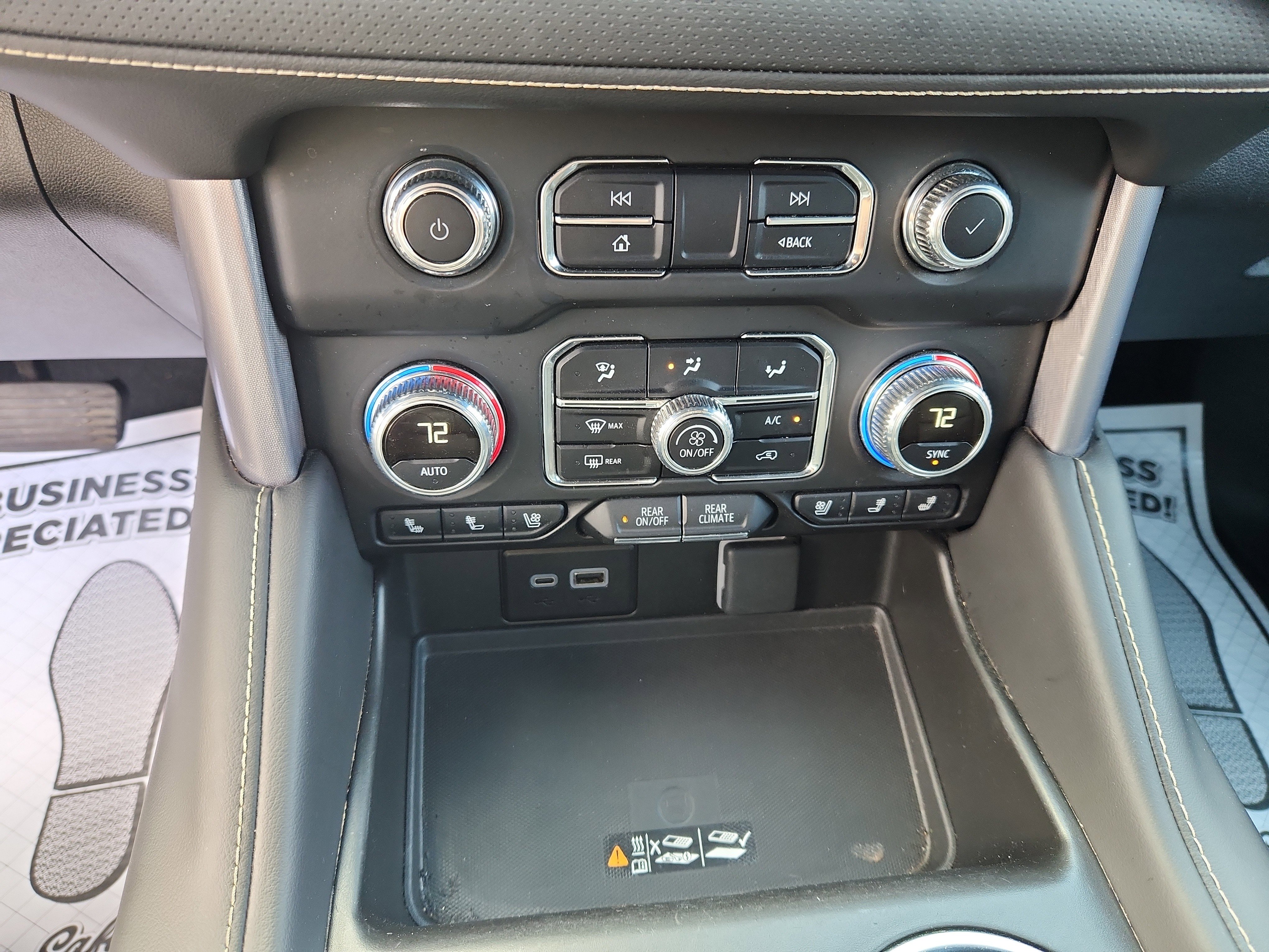 Used 2024 GMC Yukon SLT image 24