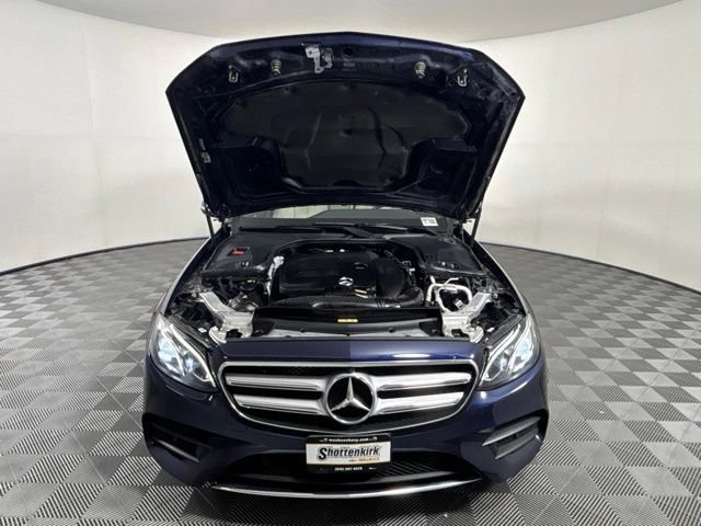 Used 2020 Mercedes-Benz E 350 4MATIC Sedan image 37
