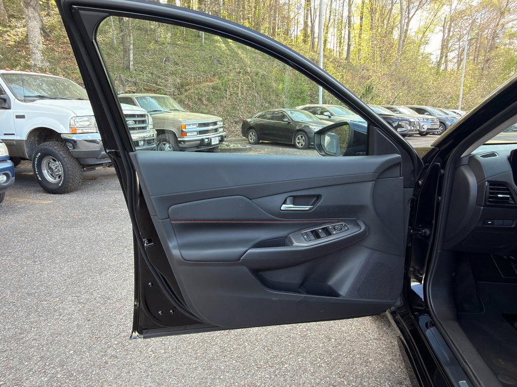 New 2026 Nissan Sentra SR image 9