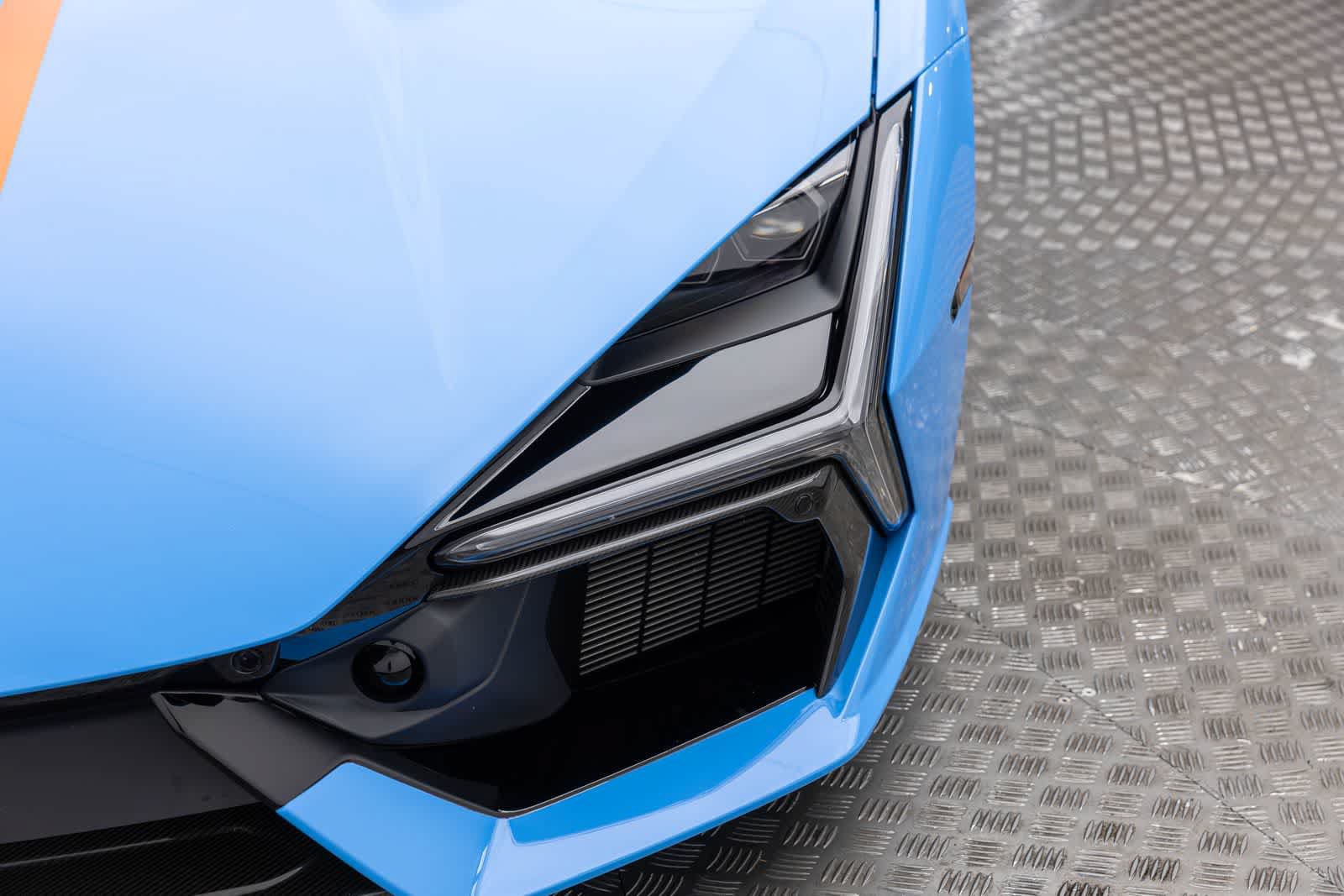 Used 2024 Lamborghini Revuelto AWD/4WD image 40