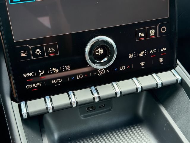 New 2027 GMC Terrain Elevation w/ Elevation Premium Package FWD image 18