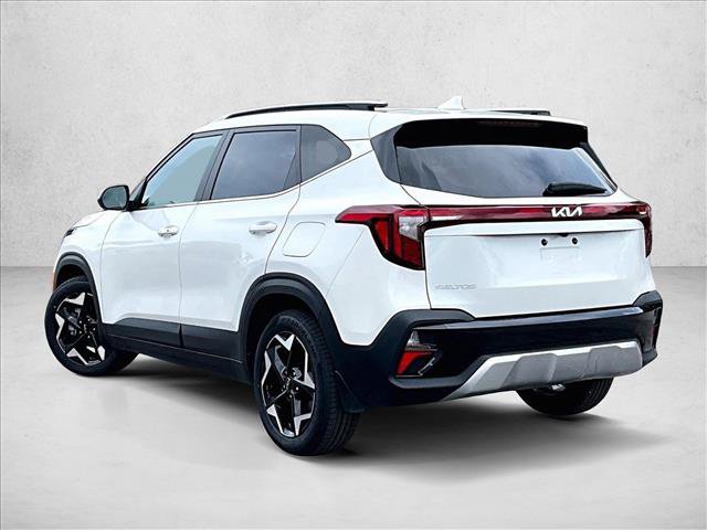 Used 2024 Kia Seltos EX FWD image 13