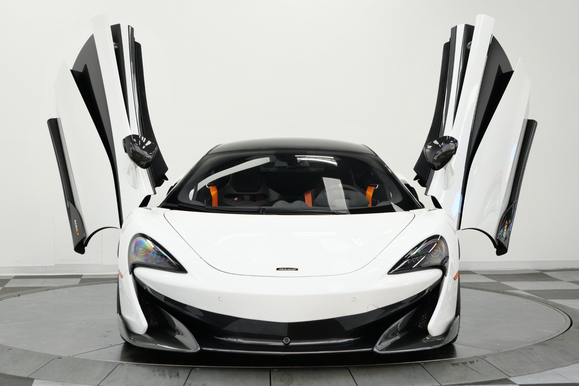 Used 2019 McLaren 600LT RWD image 43