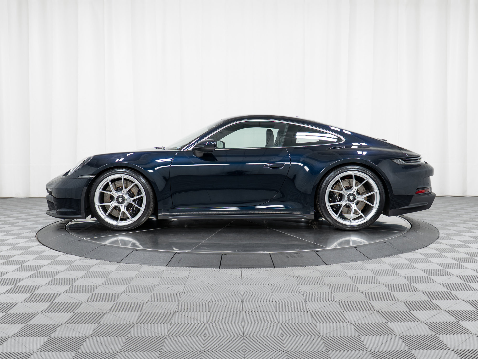 Used 2022 Porsche 911 GT3 image 2