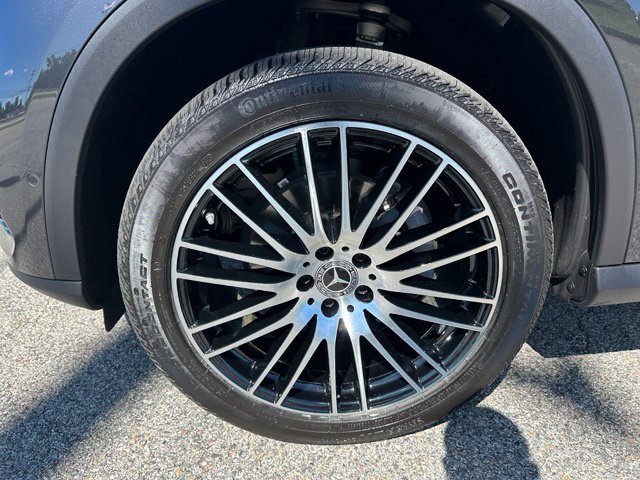 Certified 2025 Mercedes-Benz GLC 300 4MATIC image 9