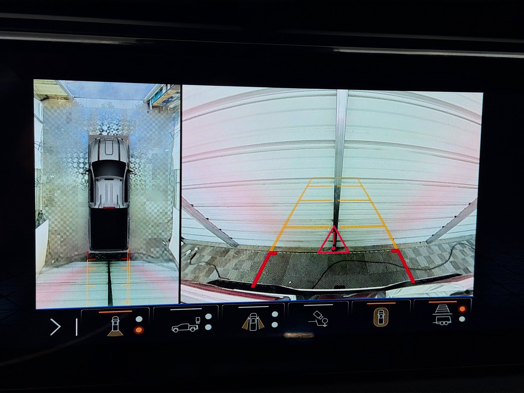 Used 2024 GMC Sierra 2500 AT4 w/ AT4 Premium Plus Package image 16