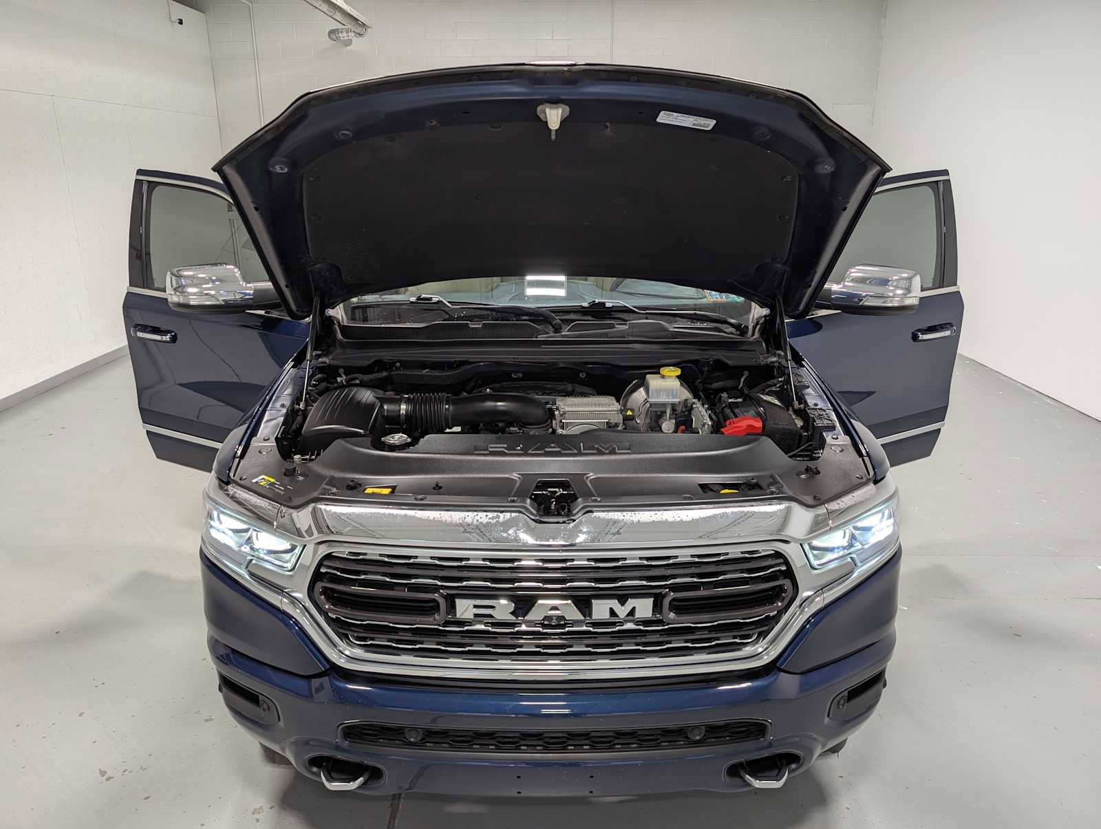 Used 2021 RAM 1500 Limited AWD/4WD image 13