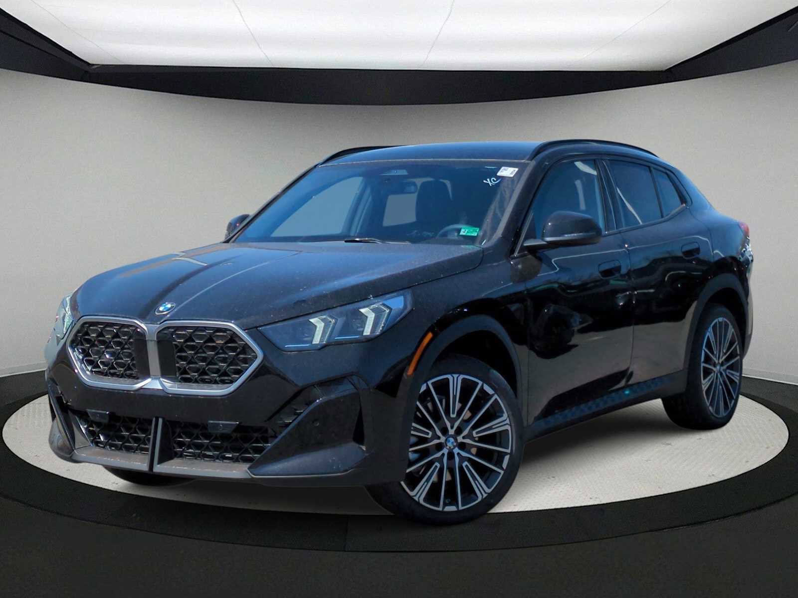 Used 2025 BMW X2 xDrive28i w/ Convenience Package image 1