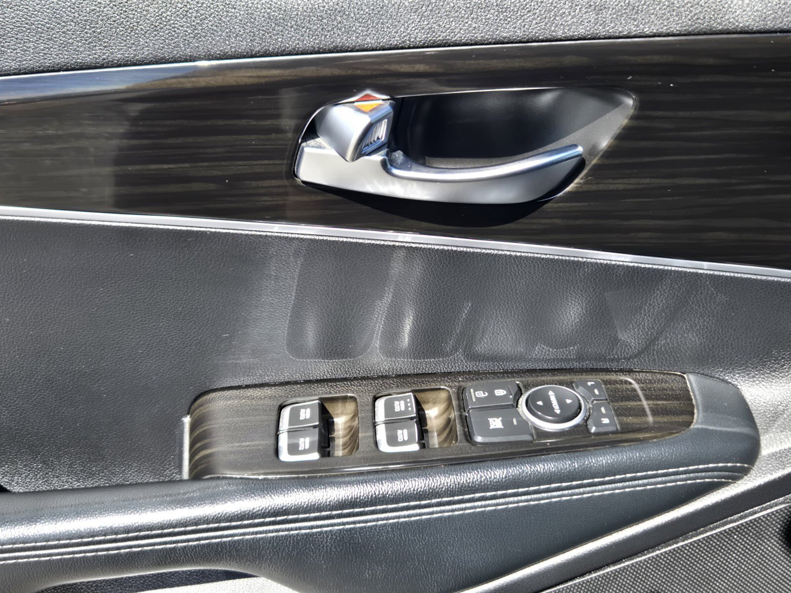 Used 2019 Kia Sorento S image 22