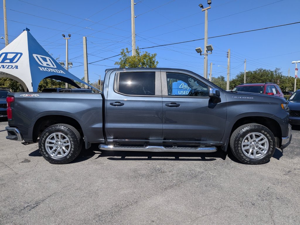 Used 2019 Chevrolet Silverado 1500 LT w/ All-Star Edition AWD/4WD image 3