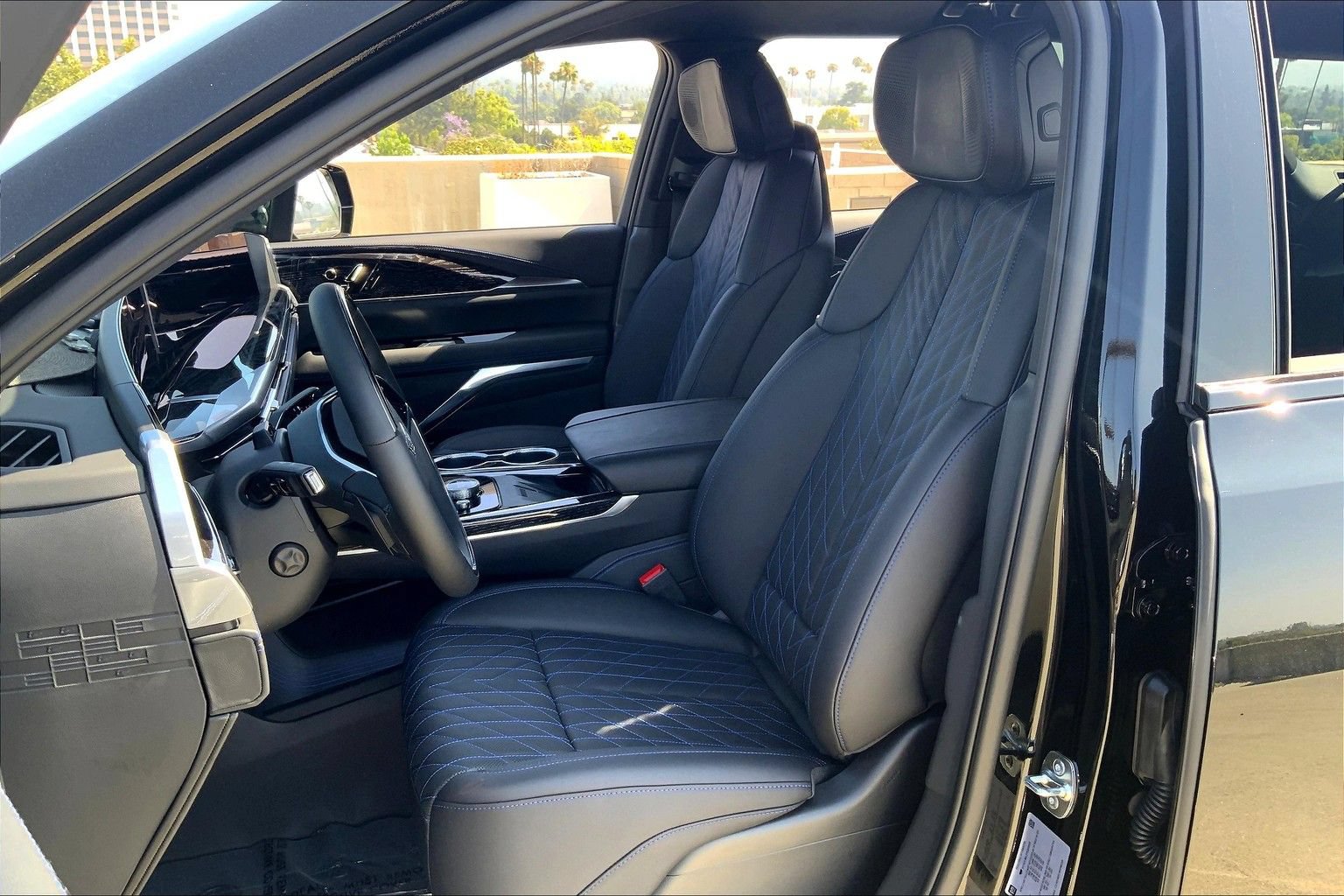 Used 2026 Cadillac Escalade IQL Luxury AWD/4WD image 12