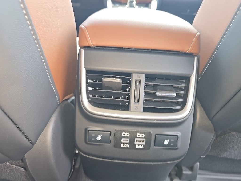 Used 2024 Subaru Outback Touring XT image 33