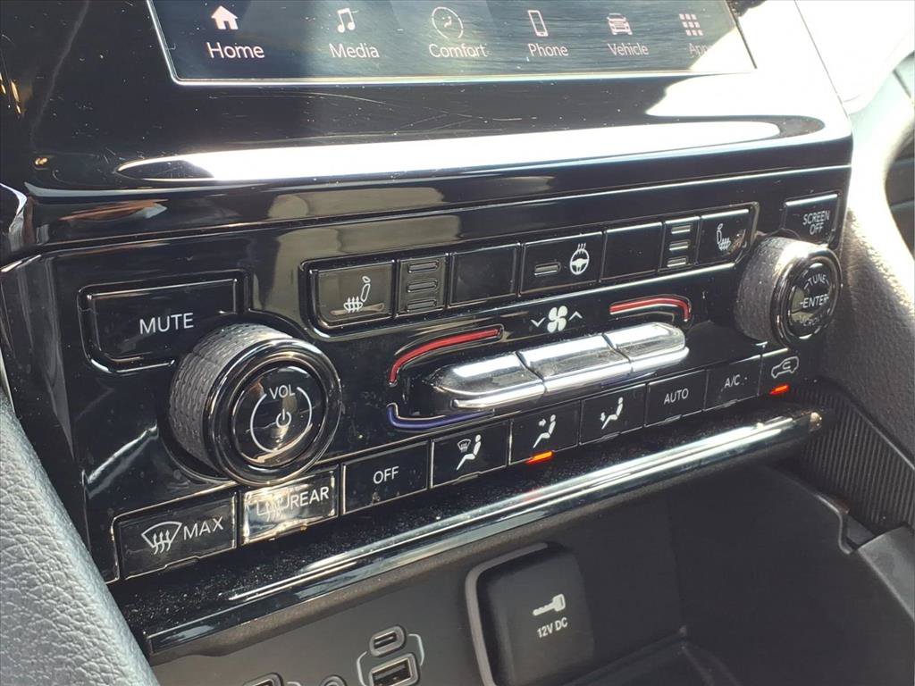 Certified 2025 Jeep Grand Cherokee Altitude AWD/4WD image 7